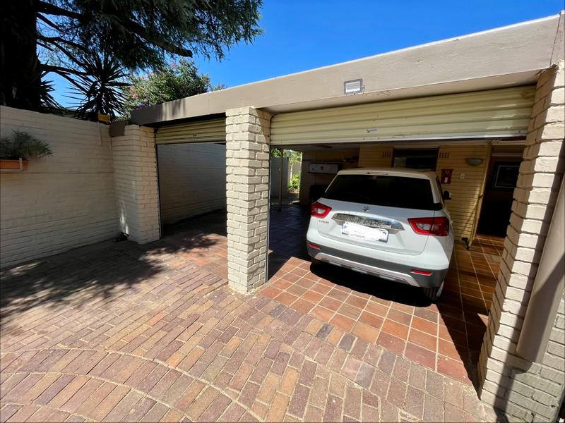 5 Bedroom Property for Sale in Monument Gauteng