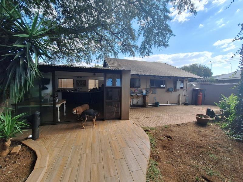 4 Bedroom Property for Sale in East Lynne Gauteng