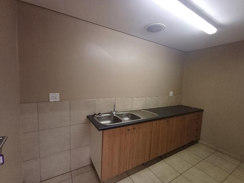 To Let commercial Property for Rent in Olifantsfontein Gauteng