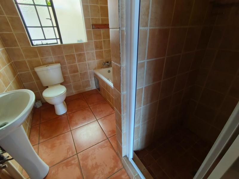 2 Bedroom Property for Sale in Hesteapark Gauteng