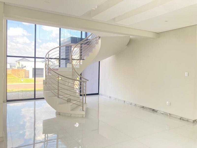 5 Bedroom Property for Sale in Six Fountains Residential Estate Gauteng