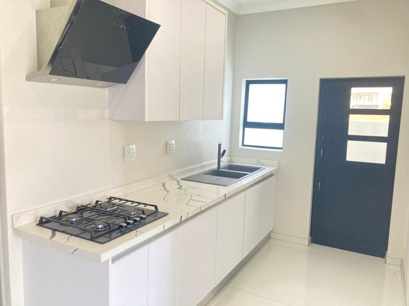 5 Bedroom Property for Sale in Six Fountains Residential Estate Gauteng