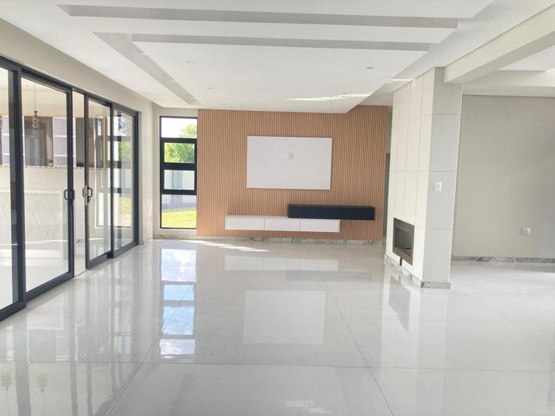 5 Bedroom Property for Sale in Six Fountains Residential Estate Gauteng