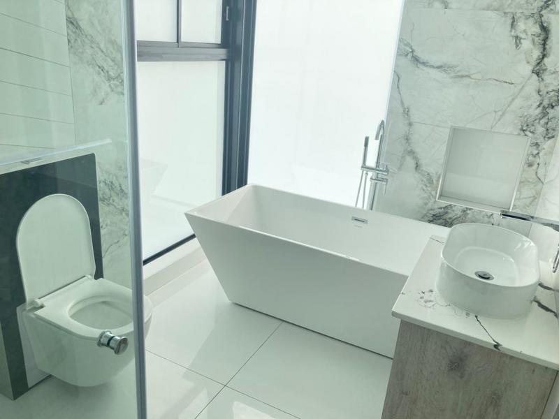 5 Bedroom Property for Sale in Six Fountains Residential Estate Gauteng