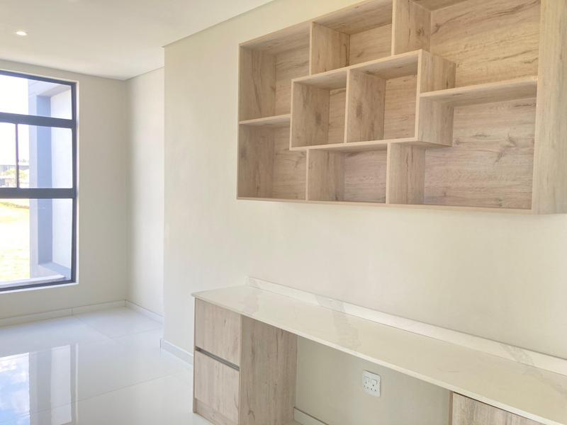 5 Bedroom Property for Sale in Six Fountains Residential Estate Gauteng