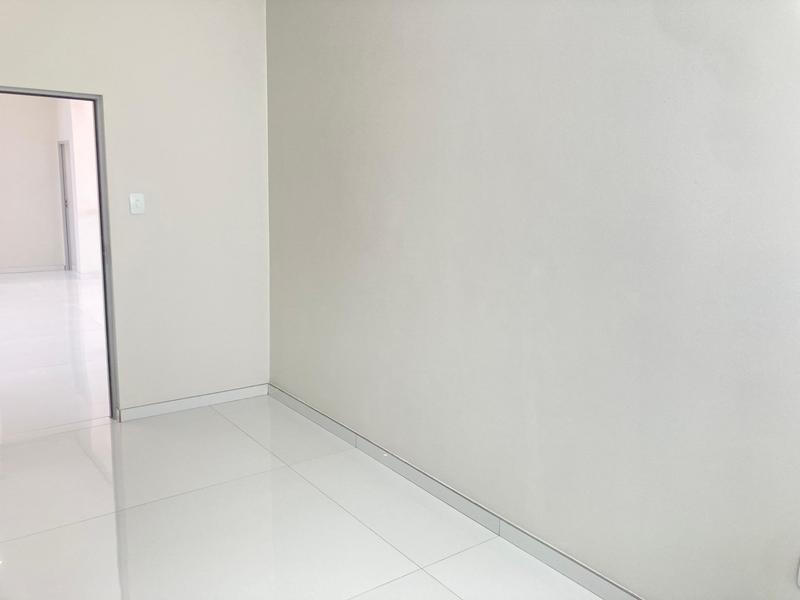 5 Bedroom Property for Sale in Six Fountains Residential Estate Gauteng