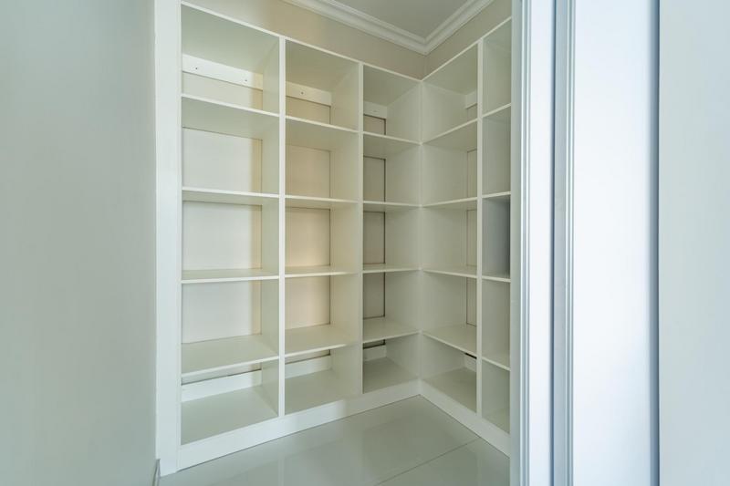 5 Bedroom Property for Sale in Six Fountains Residential Estate Gauteng