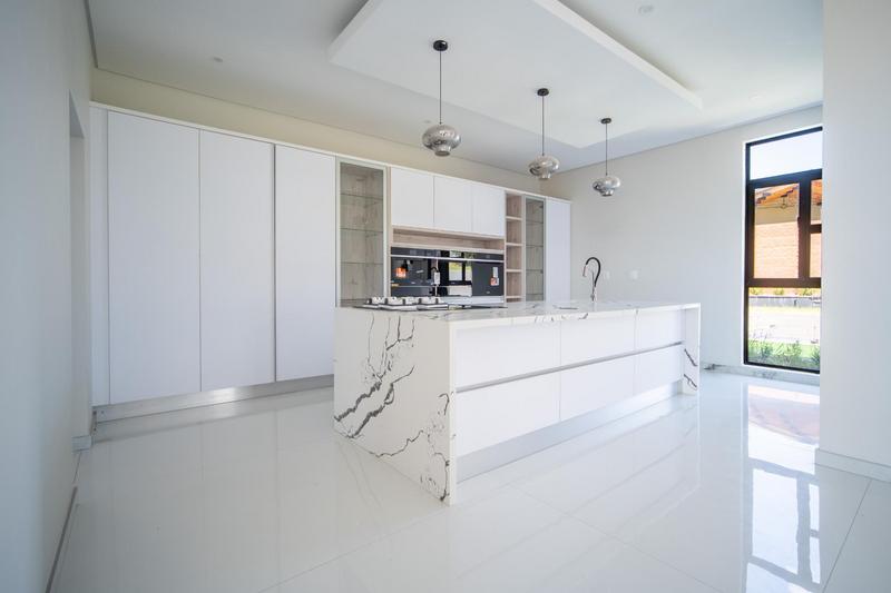 5 Bedroom Property for Sale in Six Fountains Residential Estate Gauteng