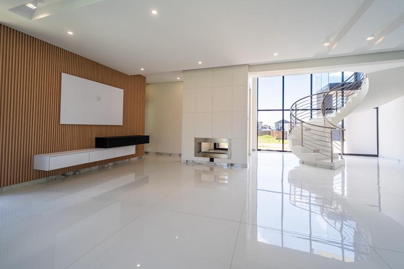 5 Bedroom Property for Sale in Six Fountains Residential Estate Gauteng