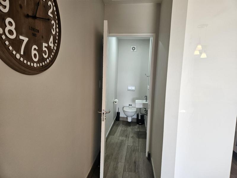 2 Bedroom Property for Sale in Ashlea Gardens Gauteng