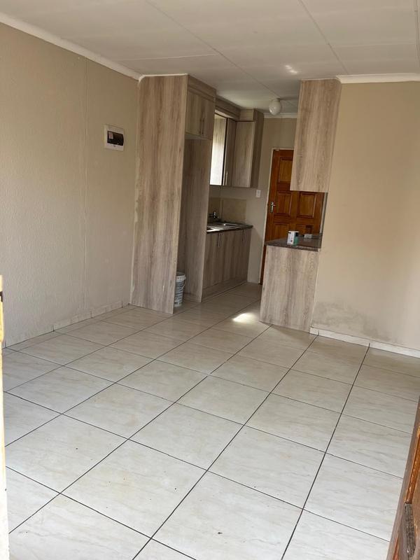 To Let 2 Bedroom Property for Rent in Windmill Park Gauteng