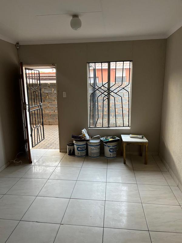 To Let 2 Bedroom Property for Rent in Windmill Park Gauteng