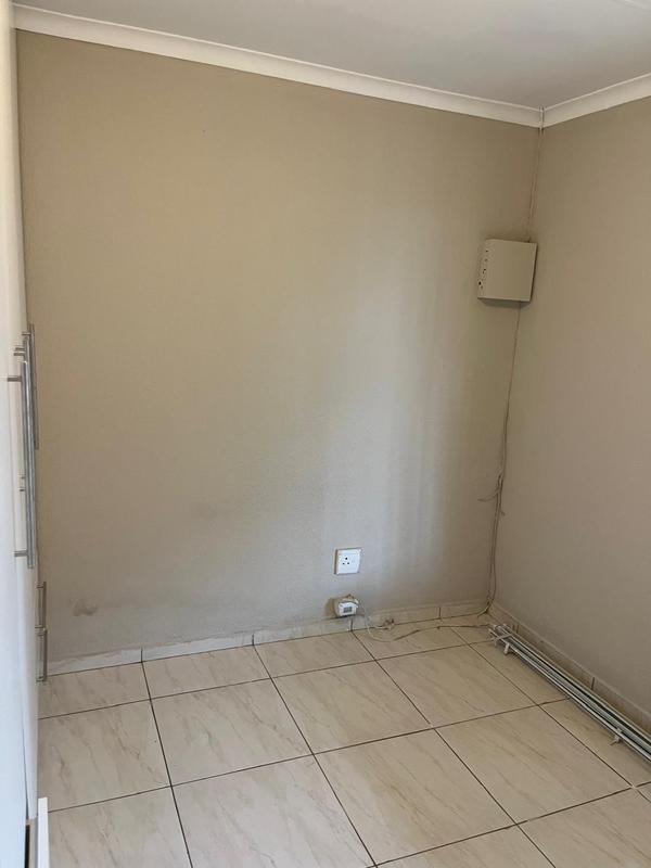 To Let 2 Bedroom Property for Rent in Windmill Park Gauteng