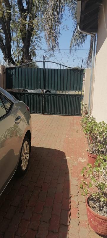 3 Bedroom Property for Sale in Bezuidenhout Valley Gauteng