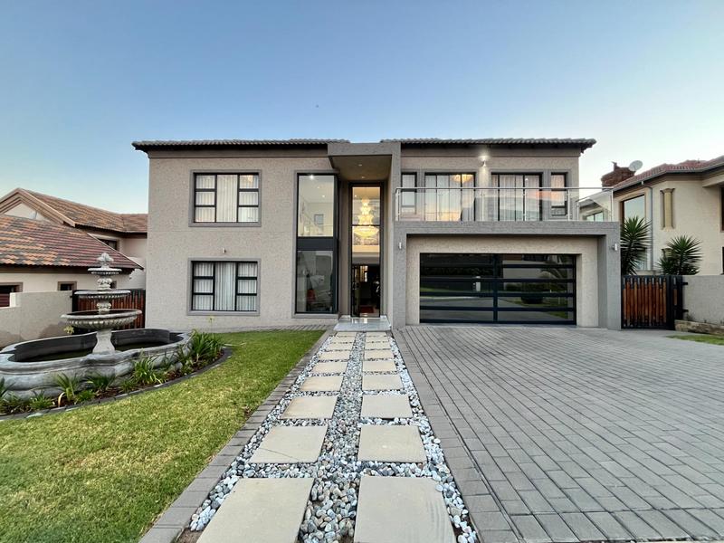 4 Bedroom Property for Sale in Blue Valley Golf Estate Gauteng
