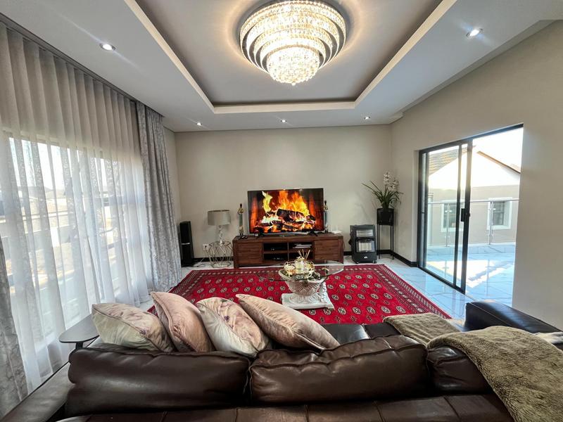 4 Bedroom Property for Sale in Blue Valley Golf Estate Gauteng