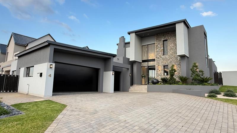 5 Bedroom Property for Sale in Midstream Heights Gauteng