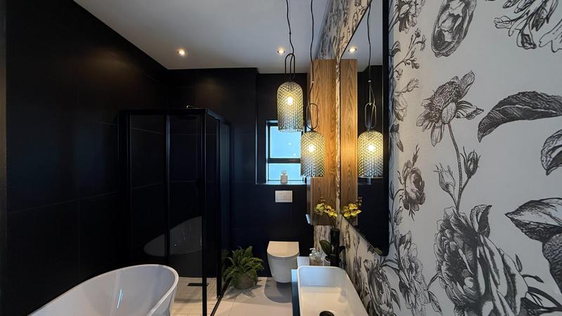 5 Bedroom Property for Sale in Midstream Heights Gauteng