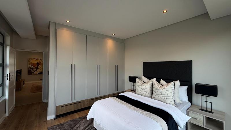 5 Bedroom Property for Sale in Midstream Heights Gauteng