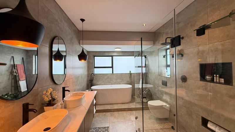 5 Bedroom Property for Sale in Midstream Heights Gauteng