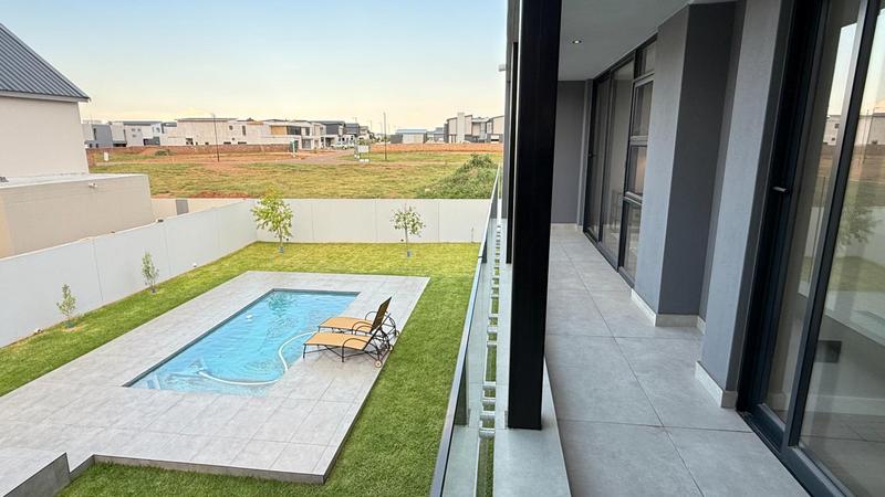 5 Bedroom Property for Sale in Midstream Heights Gauteng