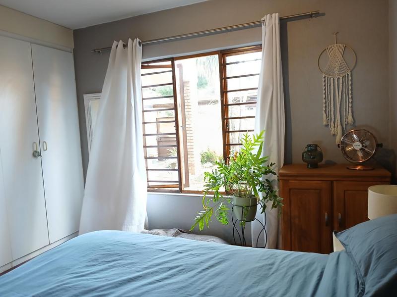 2 Bedroom Property for Sale in Bromhof Gauteng