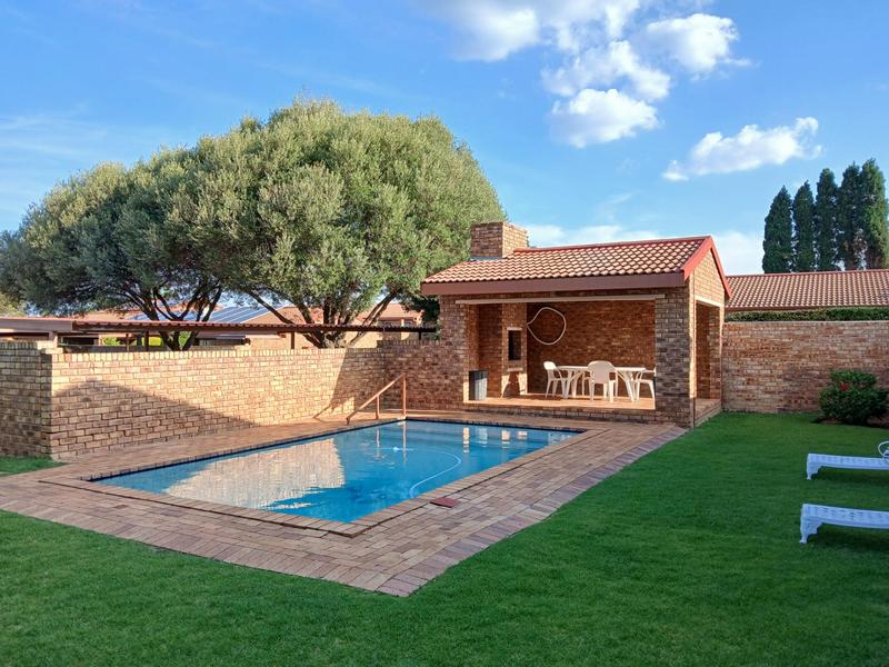 2 Bedroom Property for Sale in Bromhof Gauteng