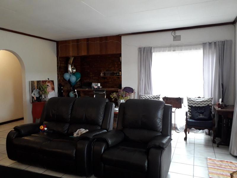 5 Bedroom Property for Sale in Jukskei Park Gauteng