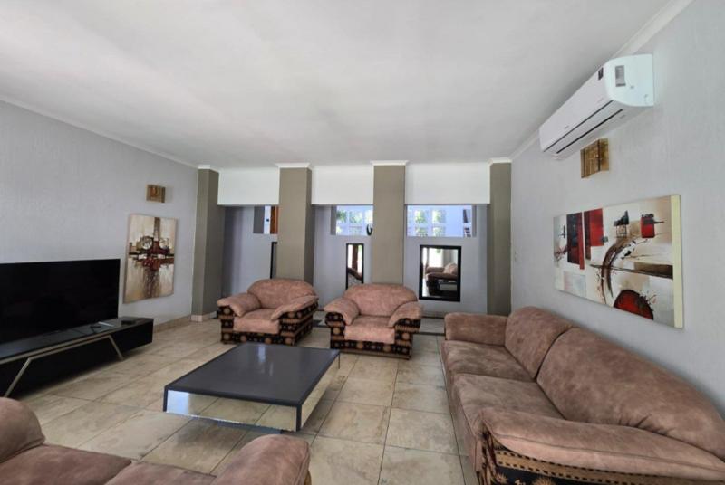 To Let 4 Bedroom Property for Rent in Waterkloof A H Gauteng