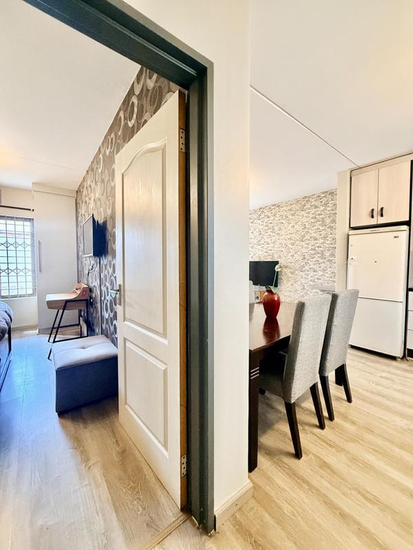 To Let 1 Bedroom Property for Rent in Sandown Gauteng