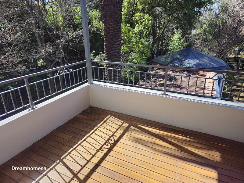 To Let 5 Bedroom Property for Rent in Houghton Estate Gauteng