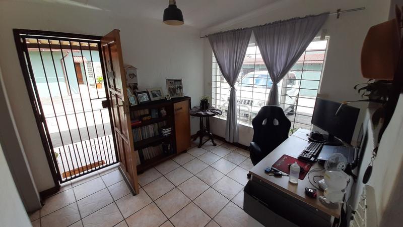 3 Bedroom Property for Sale in Florauna Gauteng