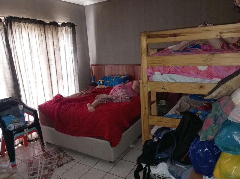 To Let 3 Bedroom Property for Rent in Groblerpark Gauteng