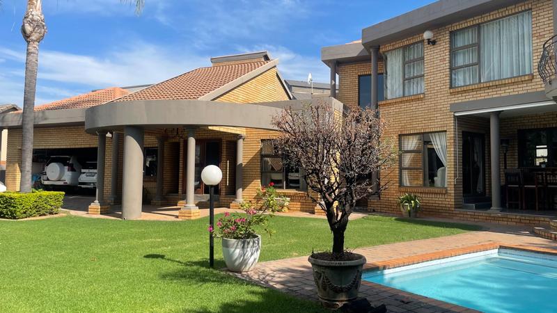 4 Bedroom Property for Sale in Eldoglen Gauteng