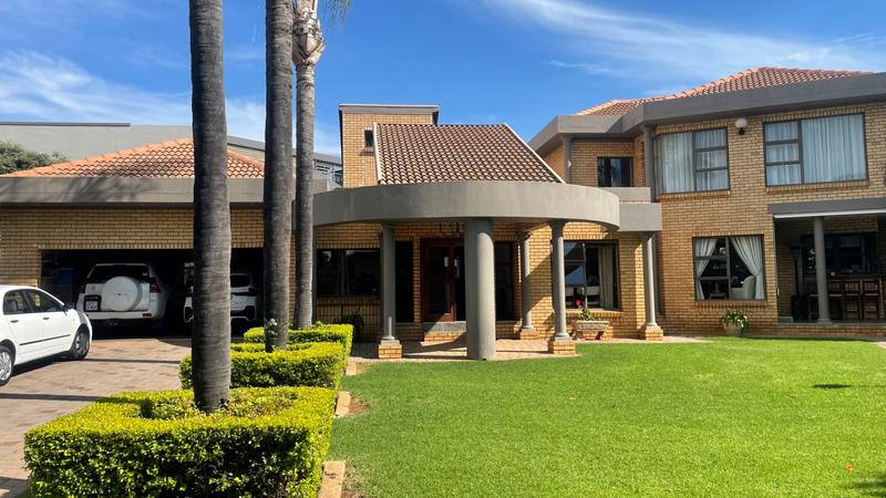 4 Bedroom Property for Sale in Eldoglen Gauteng