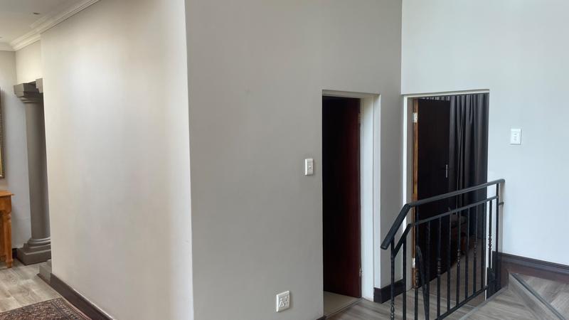 4 Bedroom Property for Sale in Eldoglen Gauteng