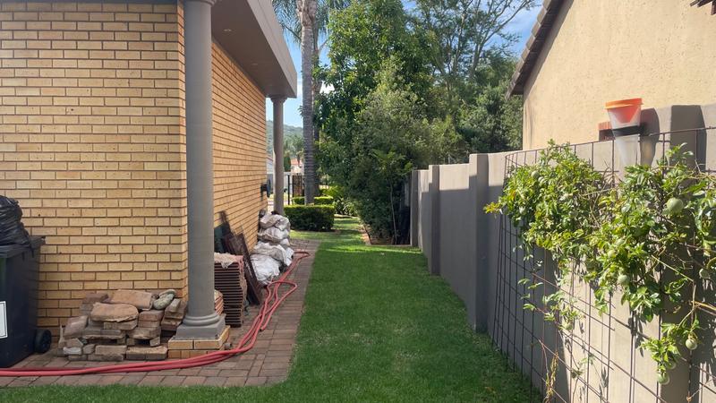 4 Bedroom Property for Sale in Eldoglen Gauteng