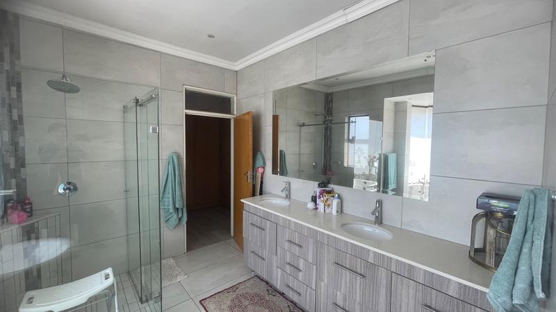 4 Bedroom Property for Sale in Eldoglen Gauteng