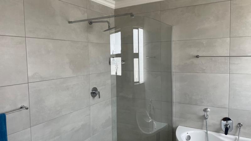 4 Bedroom Property for Sale in Eldoglen Gauteng