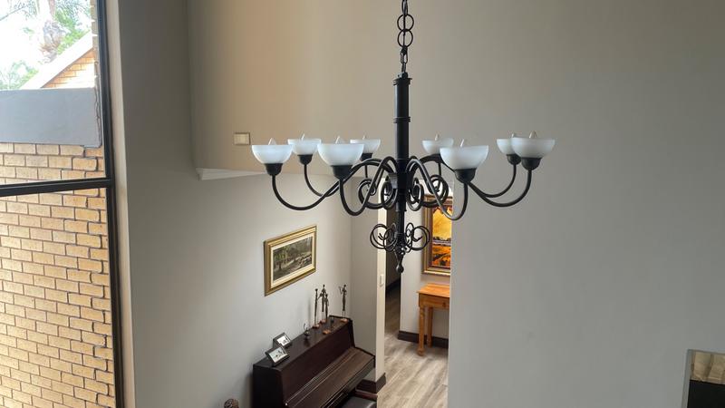 4 Bedroom Property for Sale in Eldoglen Gauteng