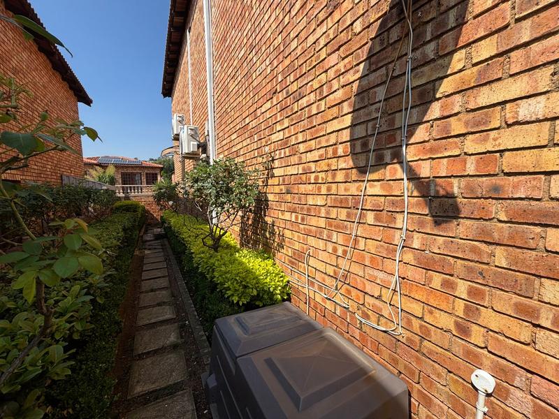 3 Bedroom Property for Sale in Noordheuwel Ext 4 Gauteng