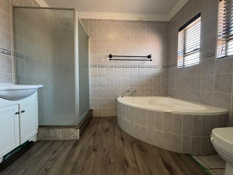 3 Bedroom Property for Sale in Noordheuwel Ext 4 Gauteng