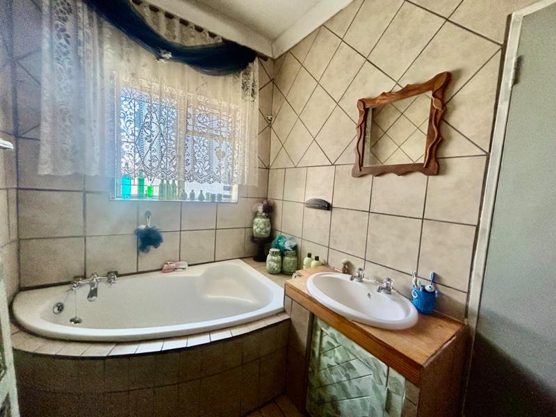3 Bedroom Property for Sale in Vanderbijlpark SW 1 Gauteng