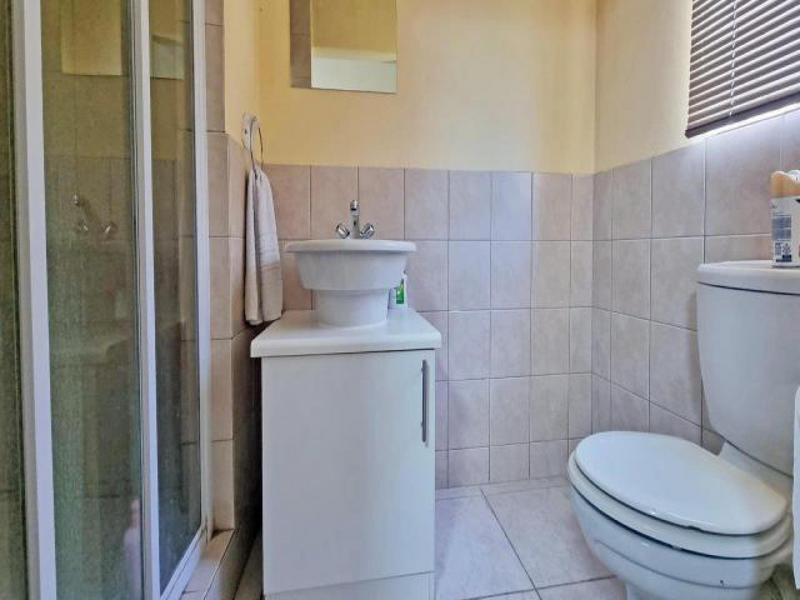 2 Bedroom Property for Sale in Vanderbijlpark SW 5 Gauteng