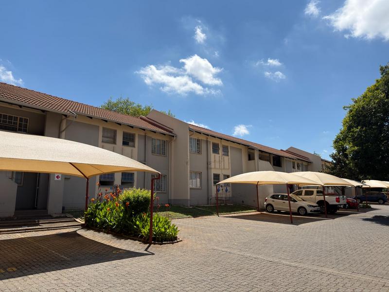 2 Bedroom Property for Sale in Die Hoewes Gauteng
