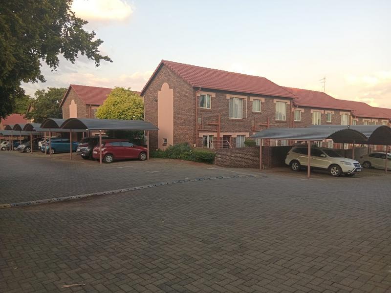 2 Bedroom Property for Sale in Hennopspark Gauteng