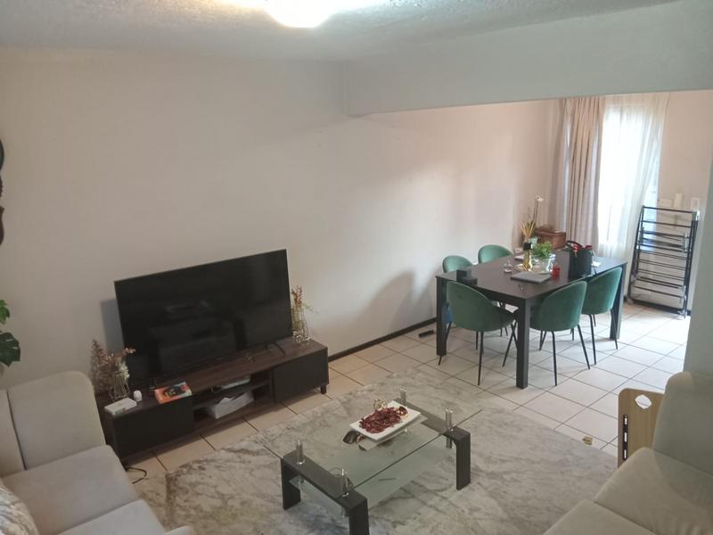 2 Bedroom Property for Sale in Hennopspark Gauteng