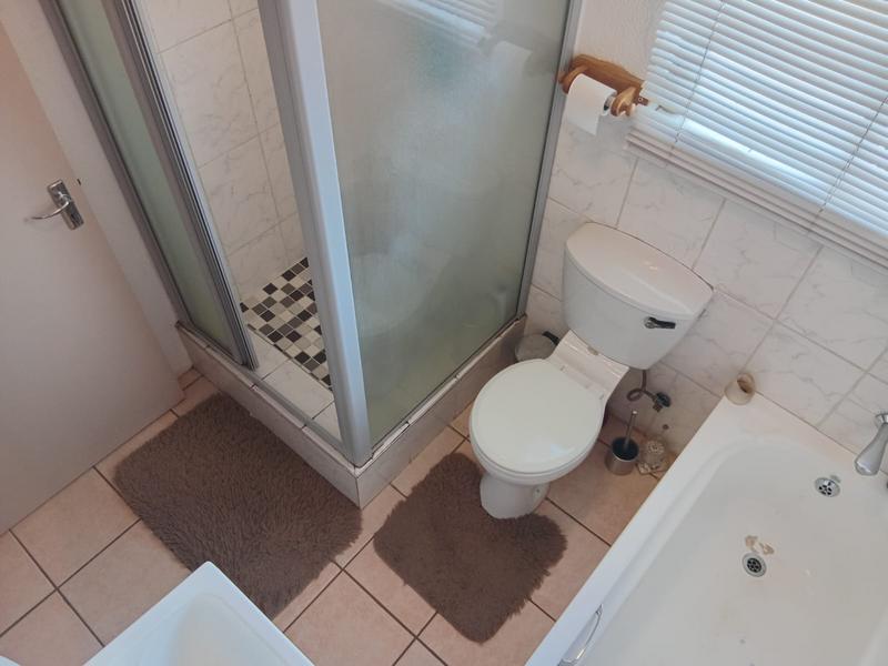 2 Bedroom Property for Sale in Hennopspark Gauteng