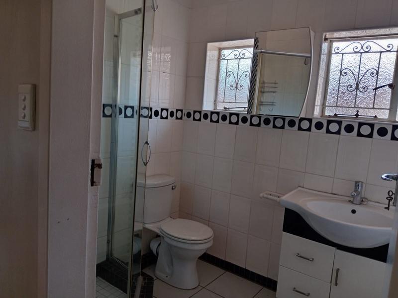 4 Bedroom Property for Sale in Sunnyridge Gauteng