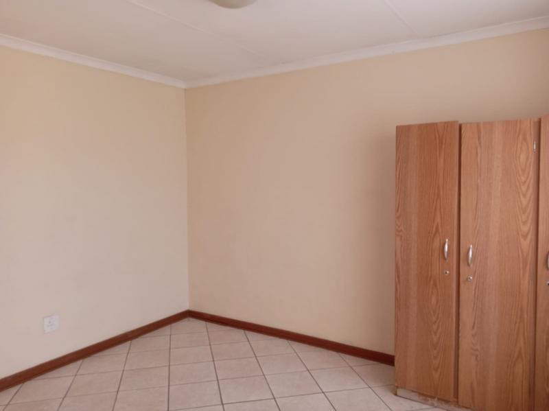 4 Bedroom Property for Sale in Sunnyridge Gauteng